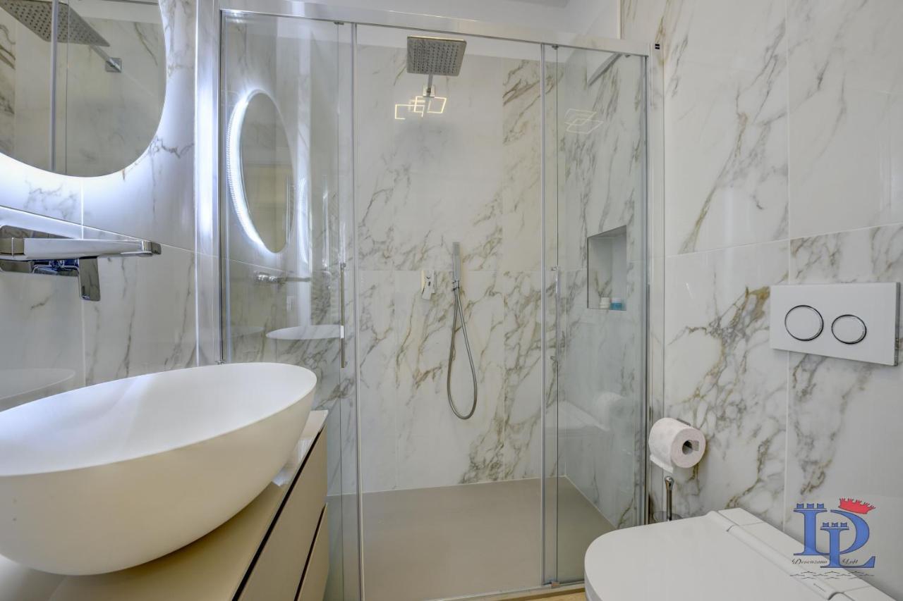 Desenzanoloft Official Partner Marriott Homes & Villas - Apa Dom Downtown Family Apartment Desenzano del Garda Exterior photo